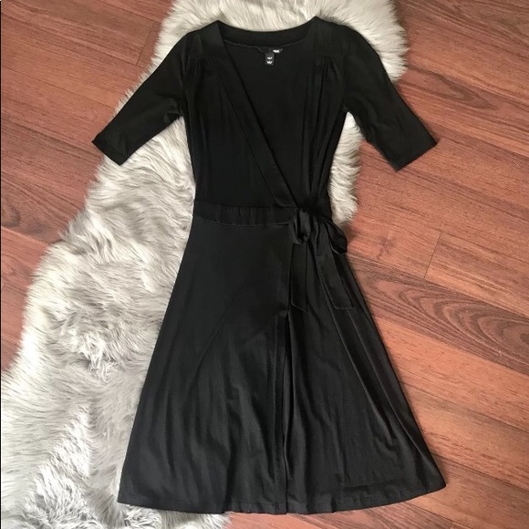 h and m black wrap dress